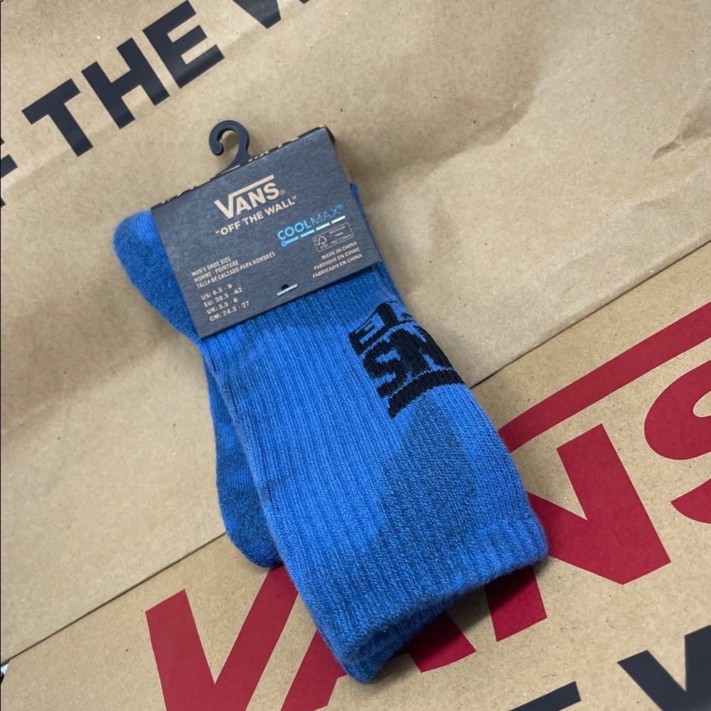 VANS "Off The Wall" Crew socks 
Vans socks (1 pair)